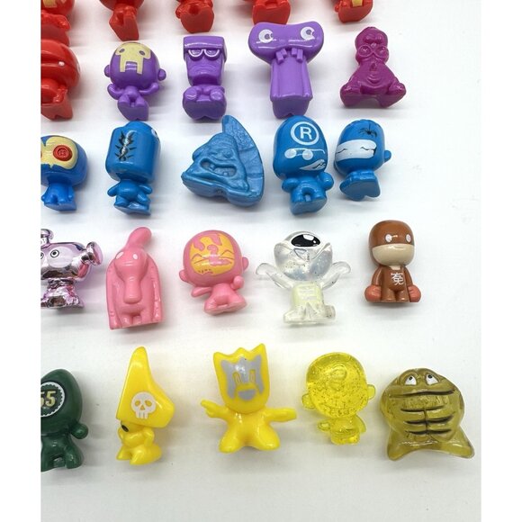 Gogo's Crazy Bones Lot of 64 Gogos Clear Glitter Metallic Misc Figures - Picture 4 of 5